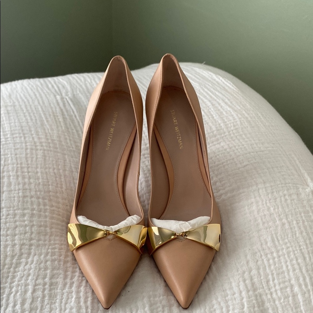 Stuart Weitzman Tan Heels with Gold Bow